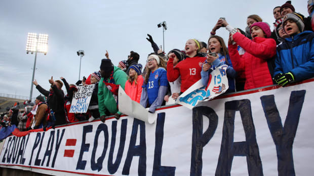 equal-pay-uswnt-usmnt.jpg